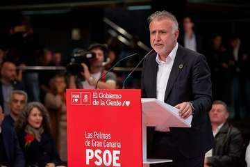 Los socialistas de Telde arropan a un Pedro Sánchez convencido del triunfo de su partido en las Islas/Acfi Press y TA.